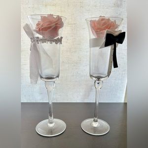 Bride & Groom Wedding flutes.